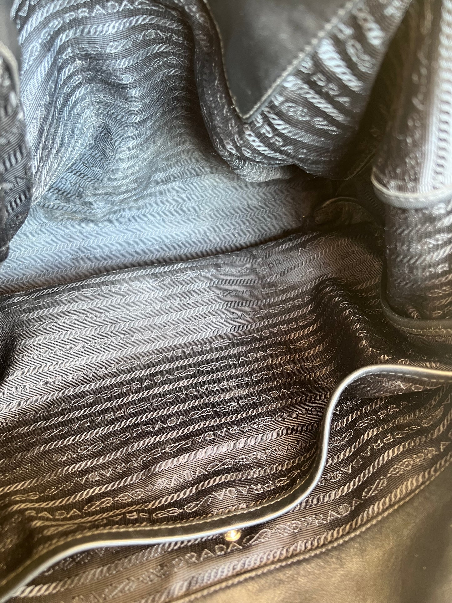 Prada tote nera con tracolla
