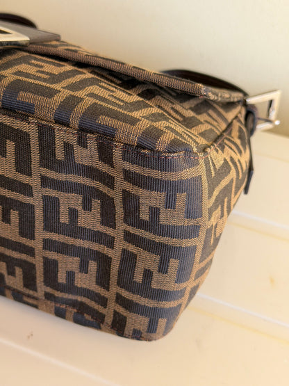 Fendi Mamma Baguette Zucca