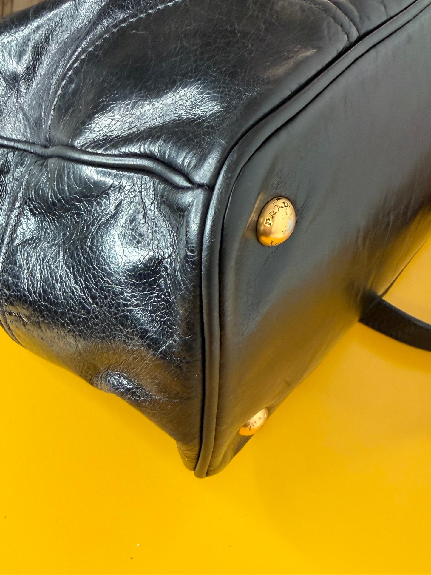 Prada vitello shine
