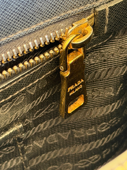 Prada Galleria nera
