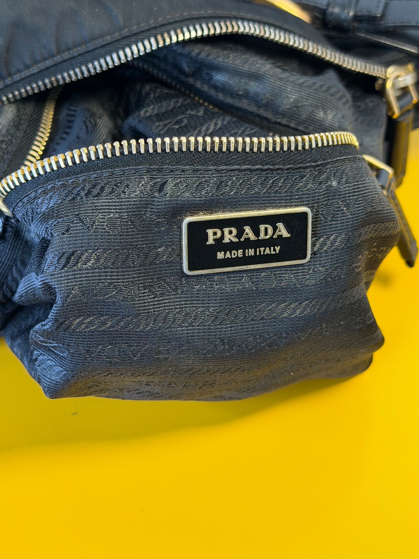 Prada Hobo Nera