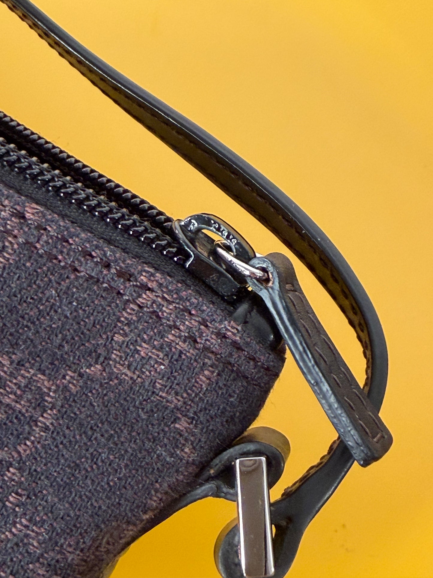 Gucci boat bag brown