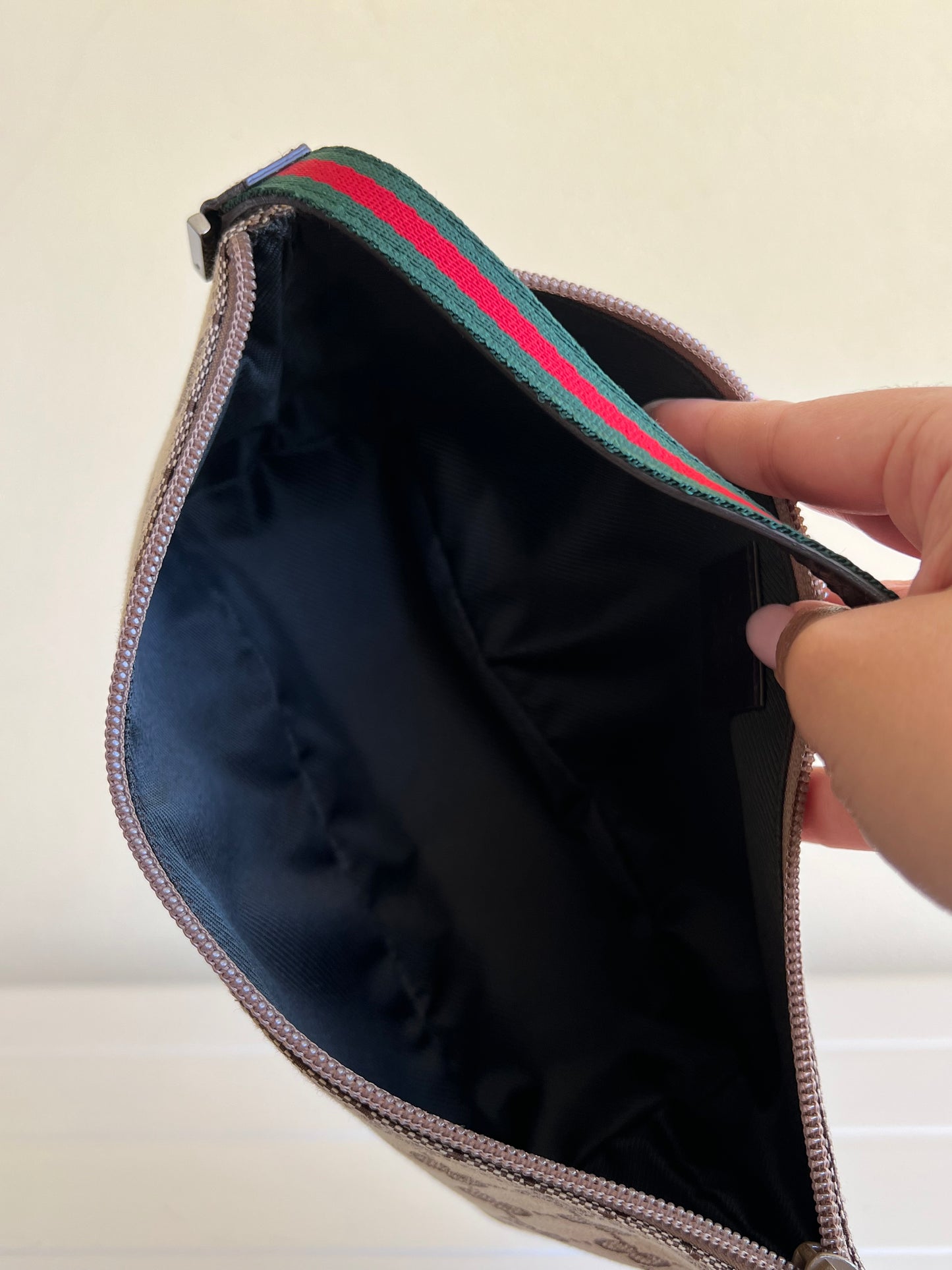 Gucci boat bag classic monogram