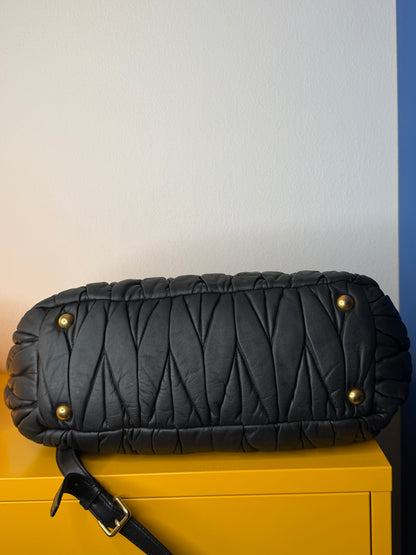 Miu Miu Pattina nera