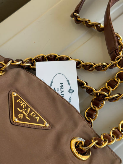 Prada tessuto catena