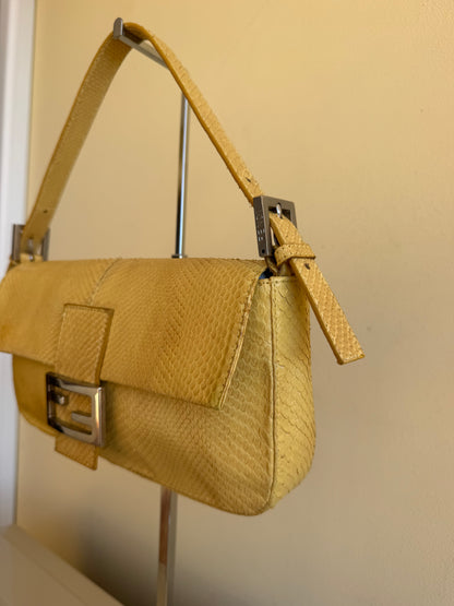 Fendi baguette pelle di pitone gialla
