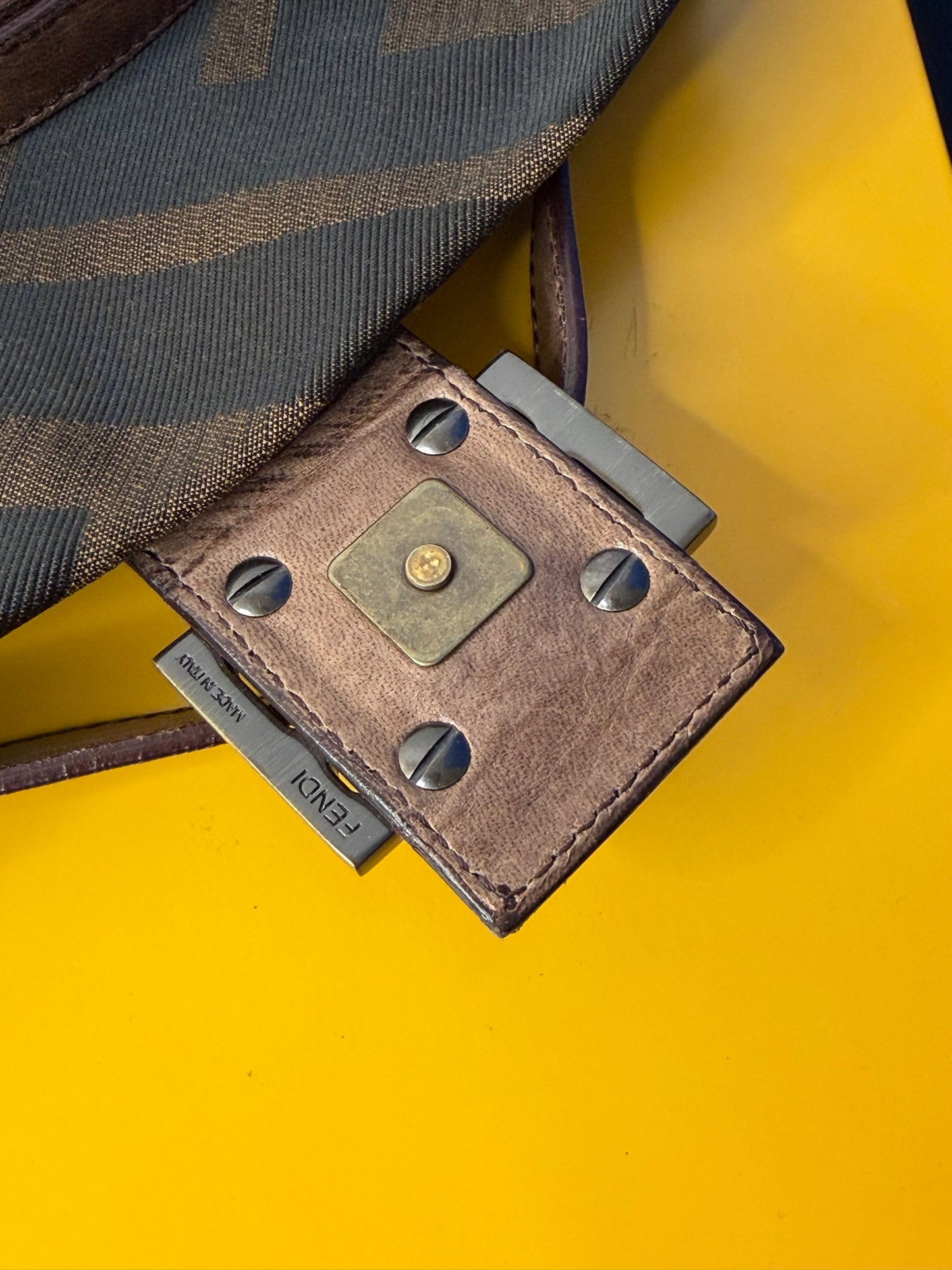 Fendi Baguette XL FF Logomania