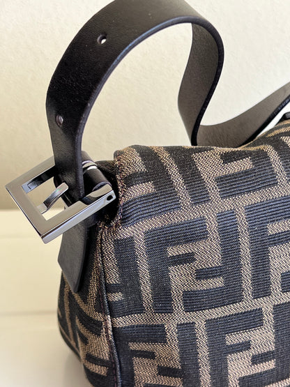 Fendi baguette Double Flap Zucca