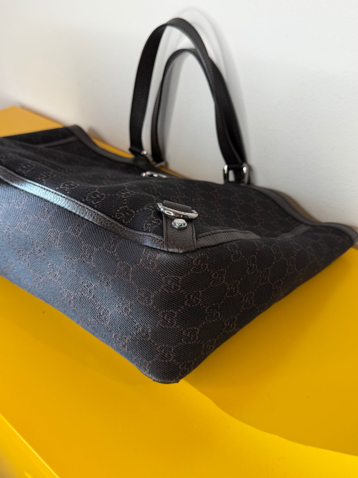 Gucci Abbey D ring tote
