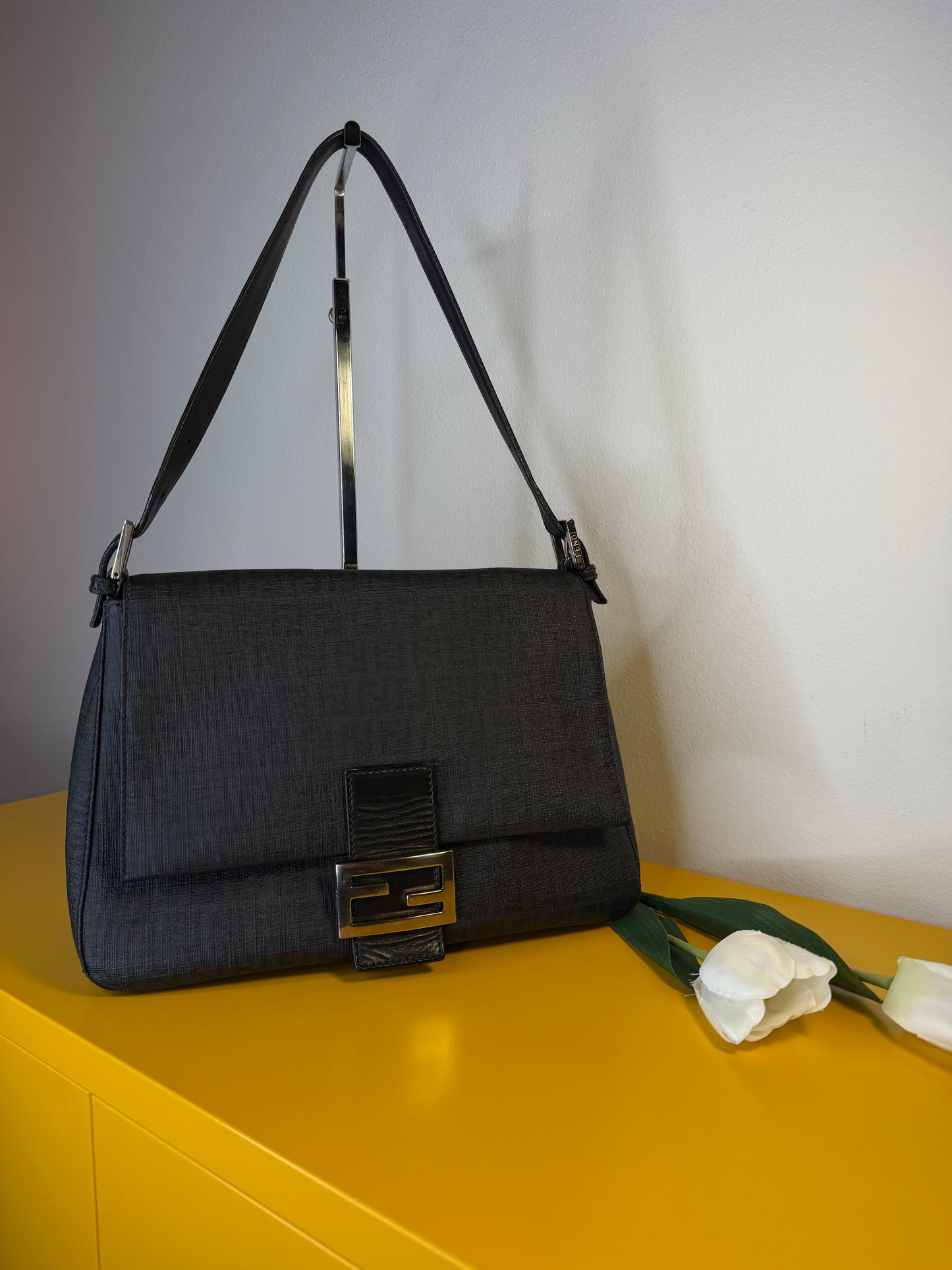 Fendi Mamma Tessuto Roll Nera