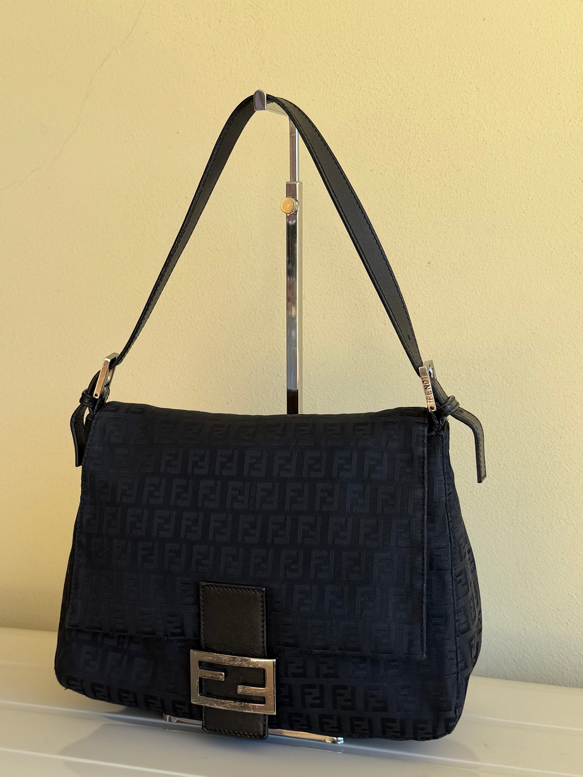 Fendi Mamma Baguette zucchino nera