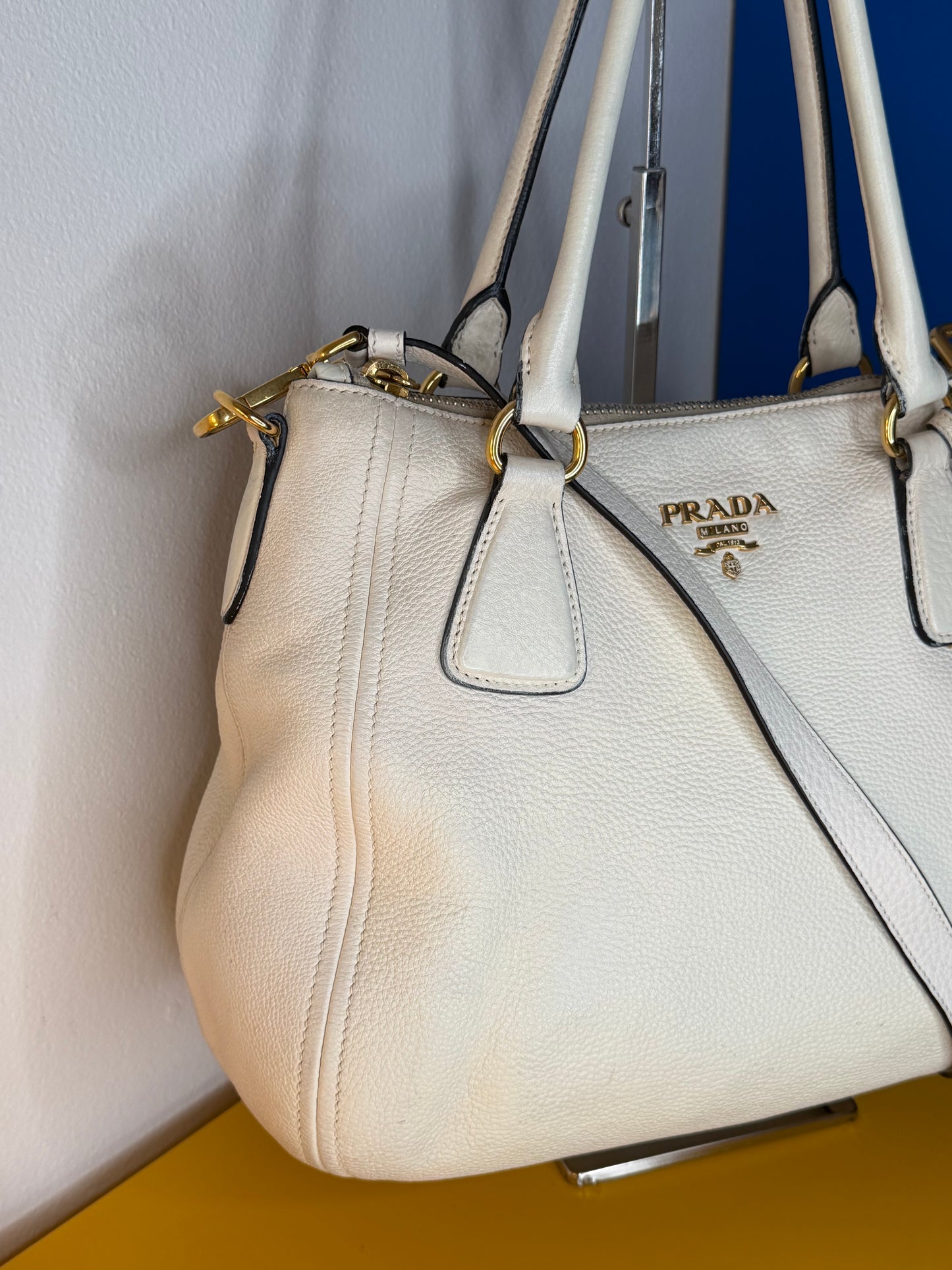 Prada Tote avorio