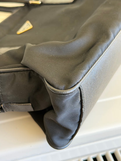 Prada Bauletto in Nylon e Pelle Saffiano