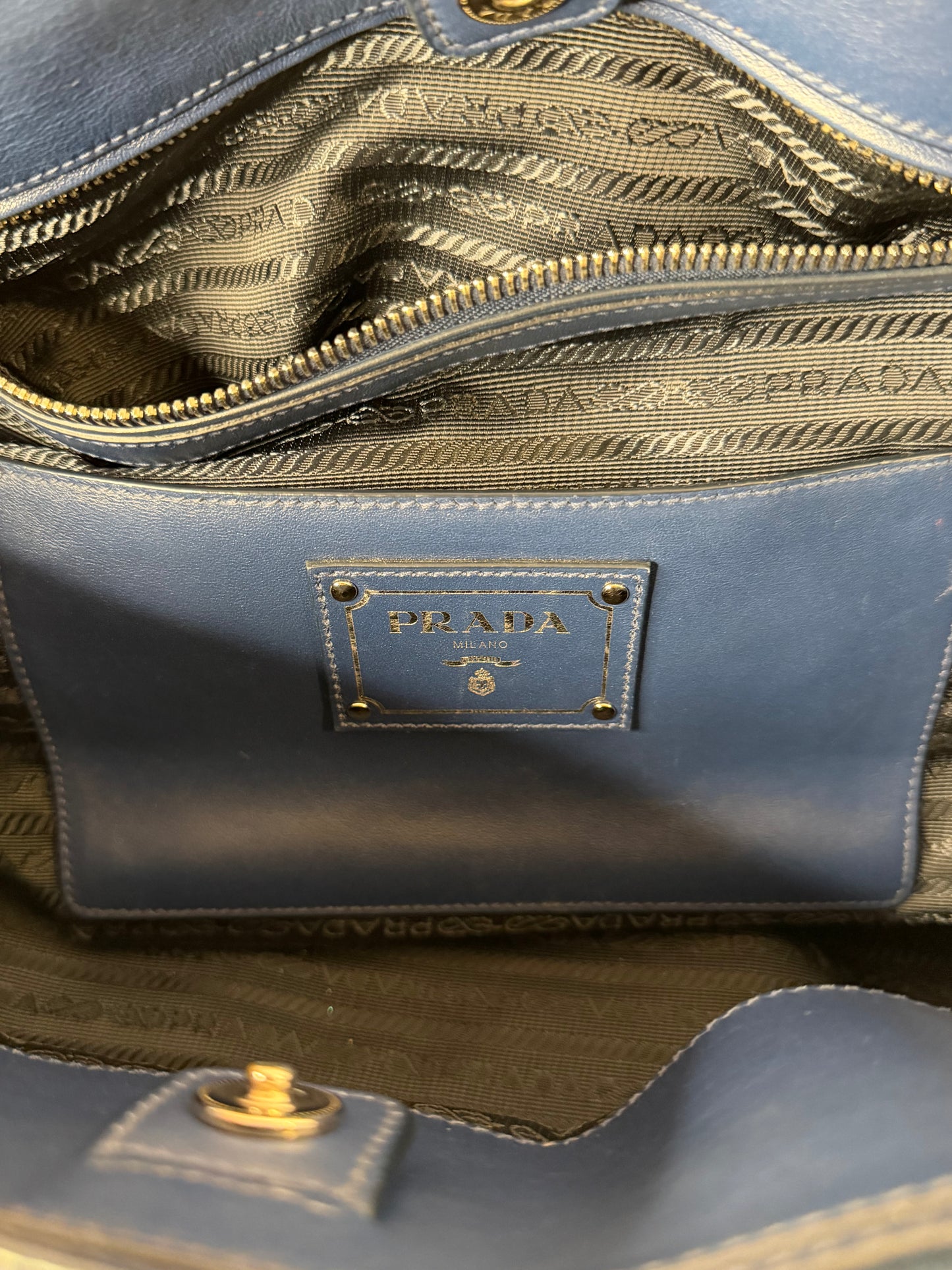 Prada soft calf blu
