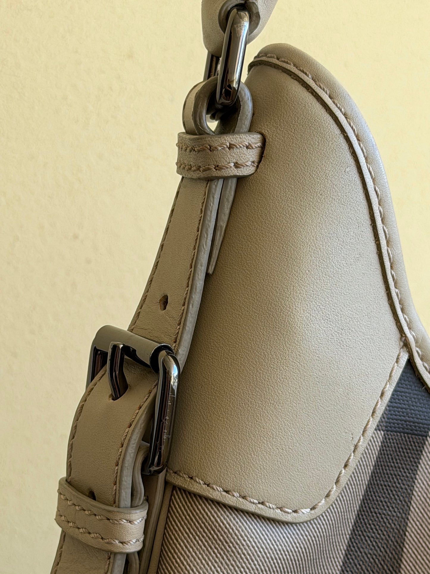 Burberry Hobo in Pelle