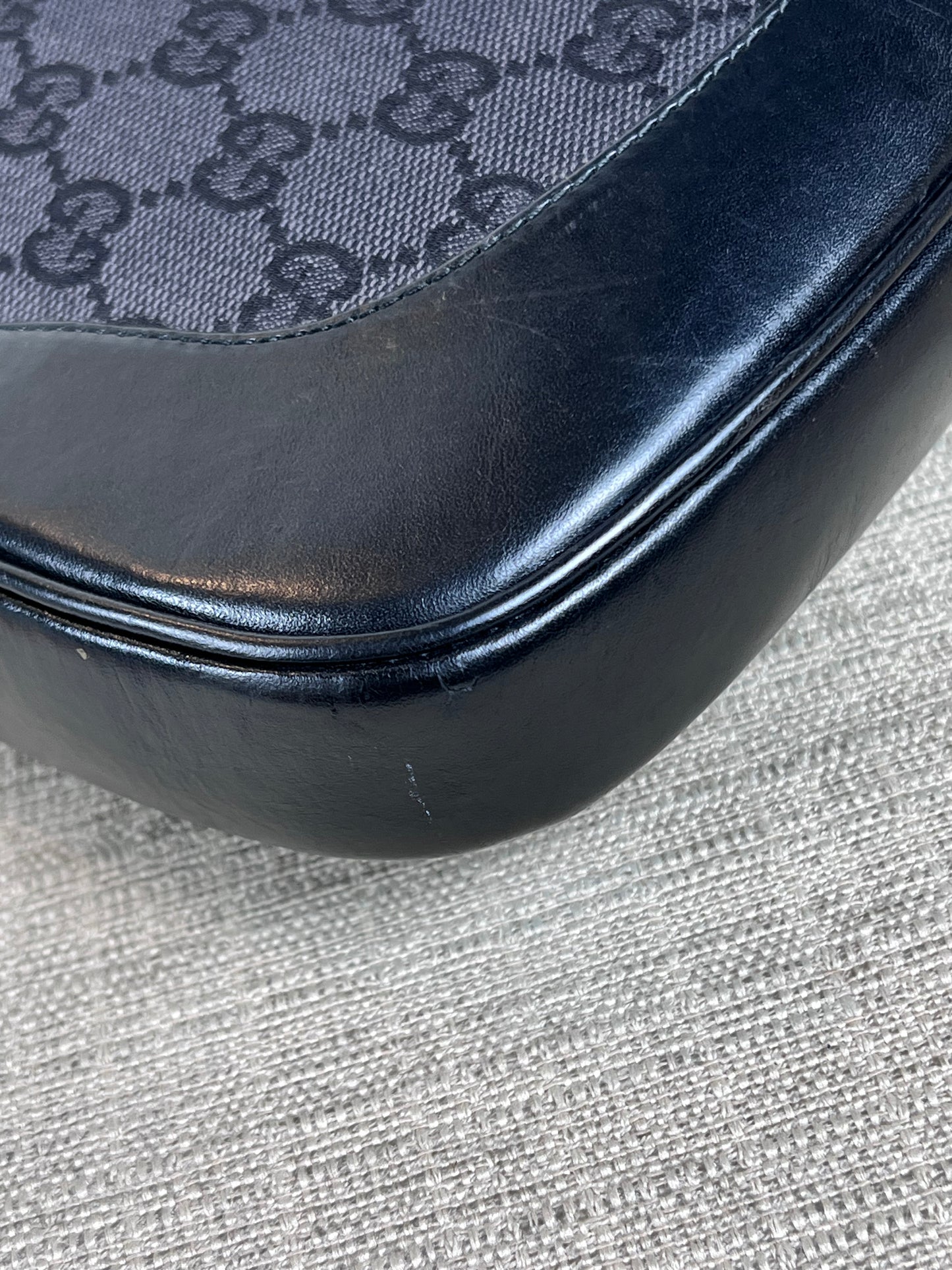 Gucci Jackie black