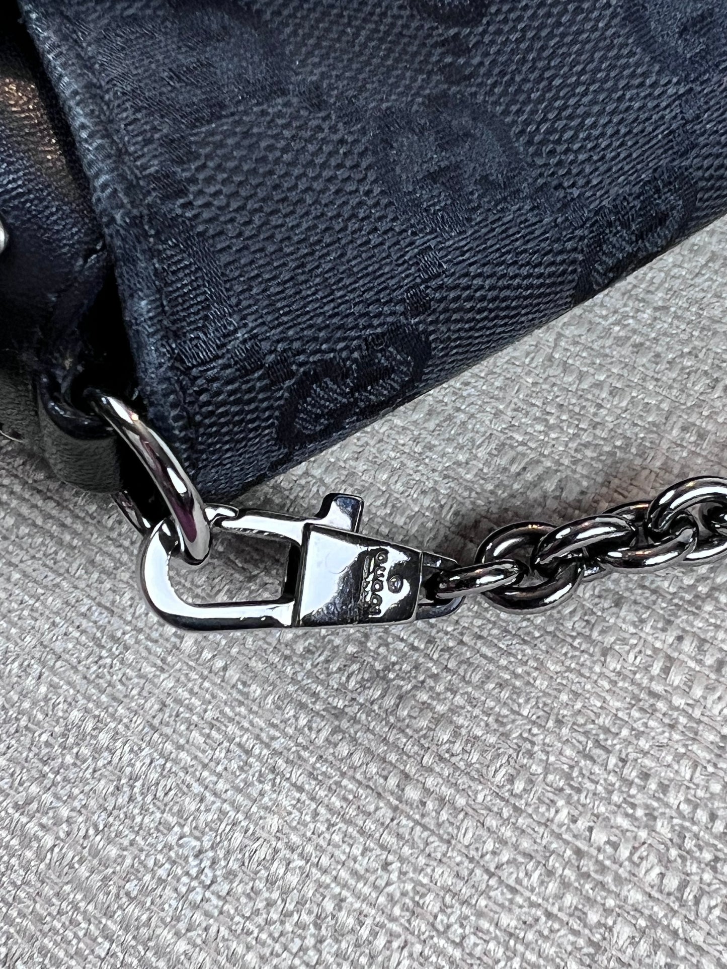 Gucci Horsebit chain with rivets