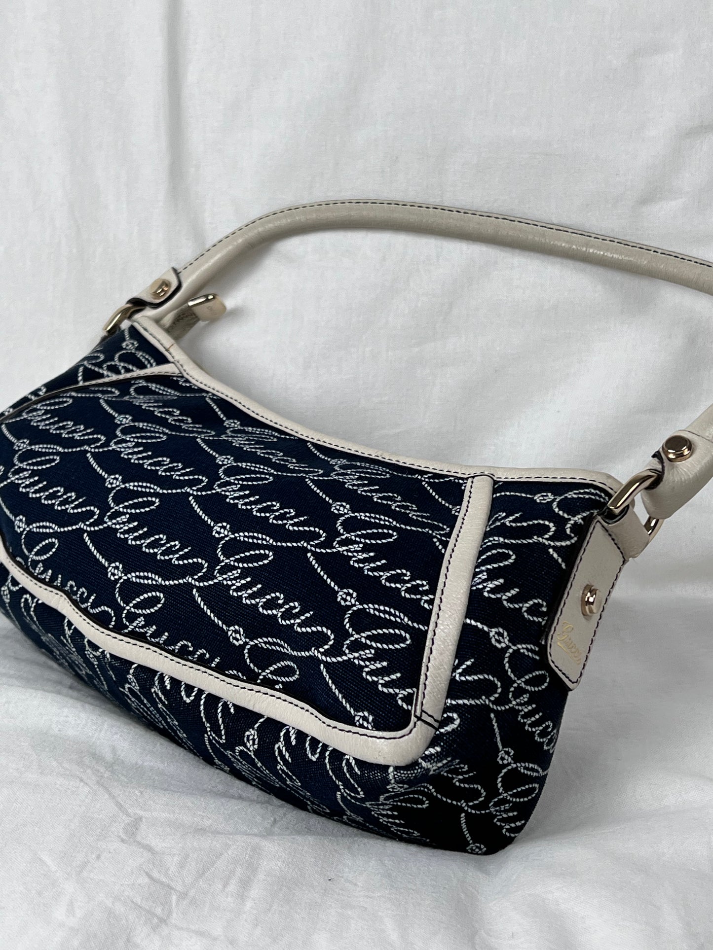 Gucci abbey denim baguette
