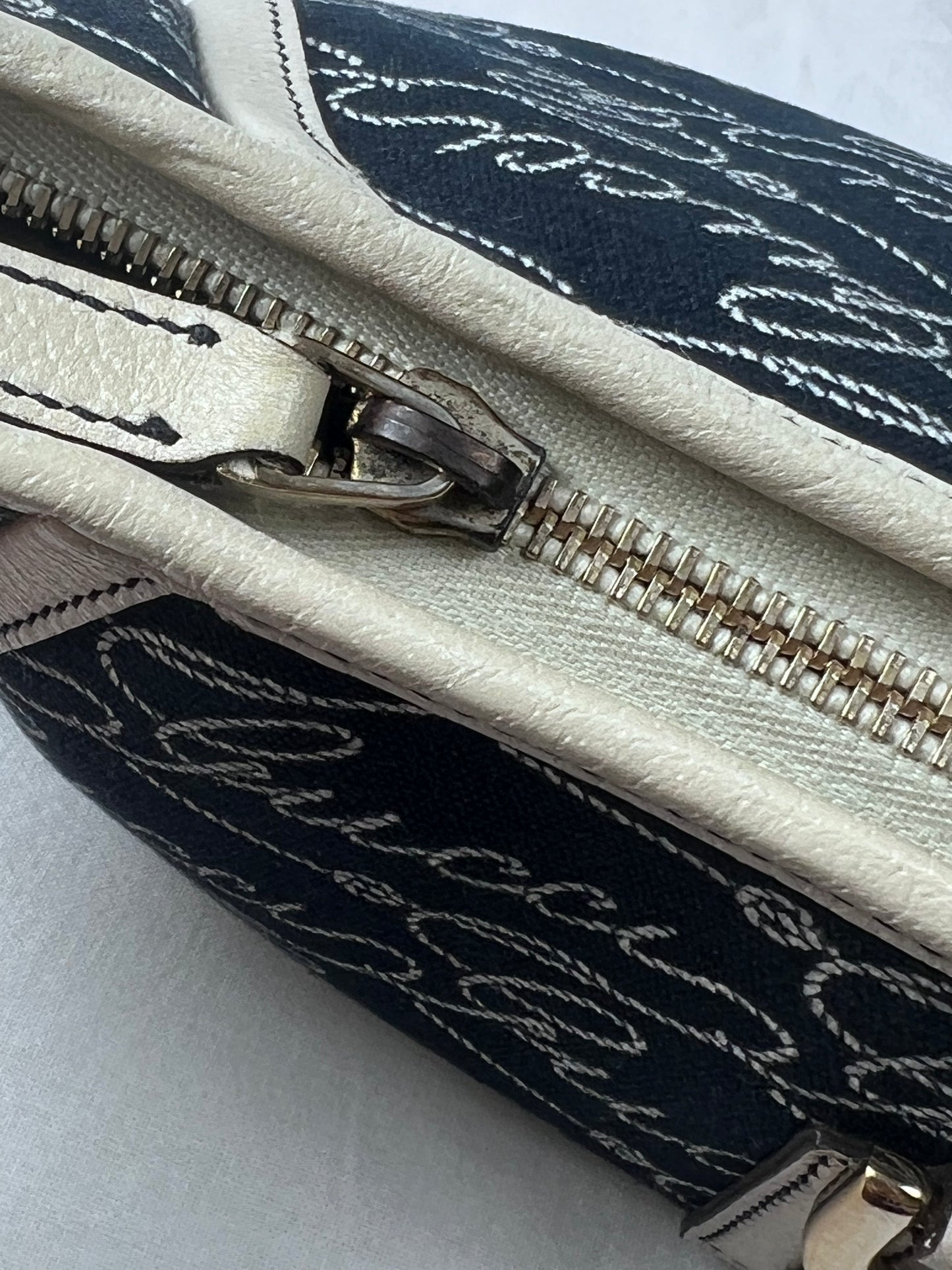 Gucci abbey denim baguette