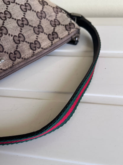 Gucci Boat Bag classic monogram
