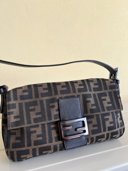 Fendi baguette Classic Zucca
