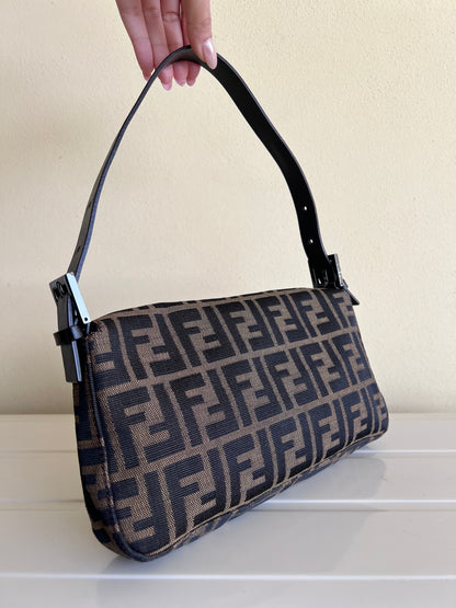 Fendi baguette Classic Zucca