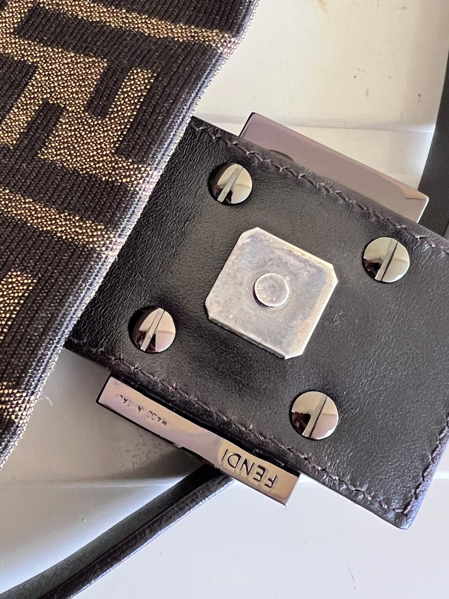 Fendi baguette Classic Zucca