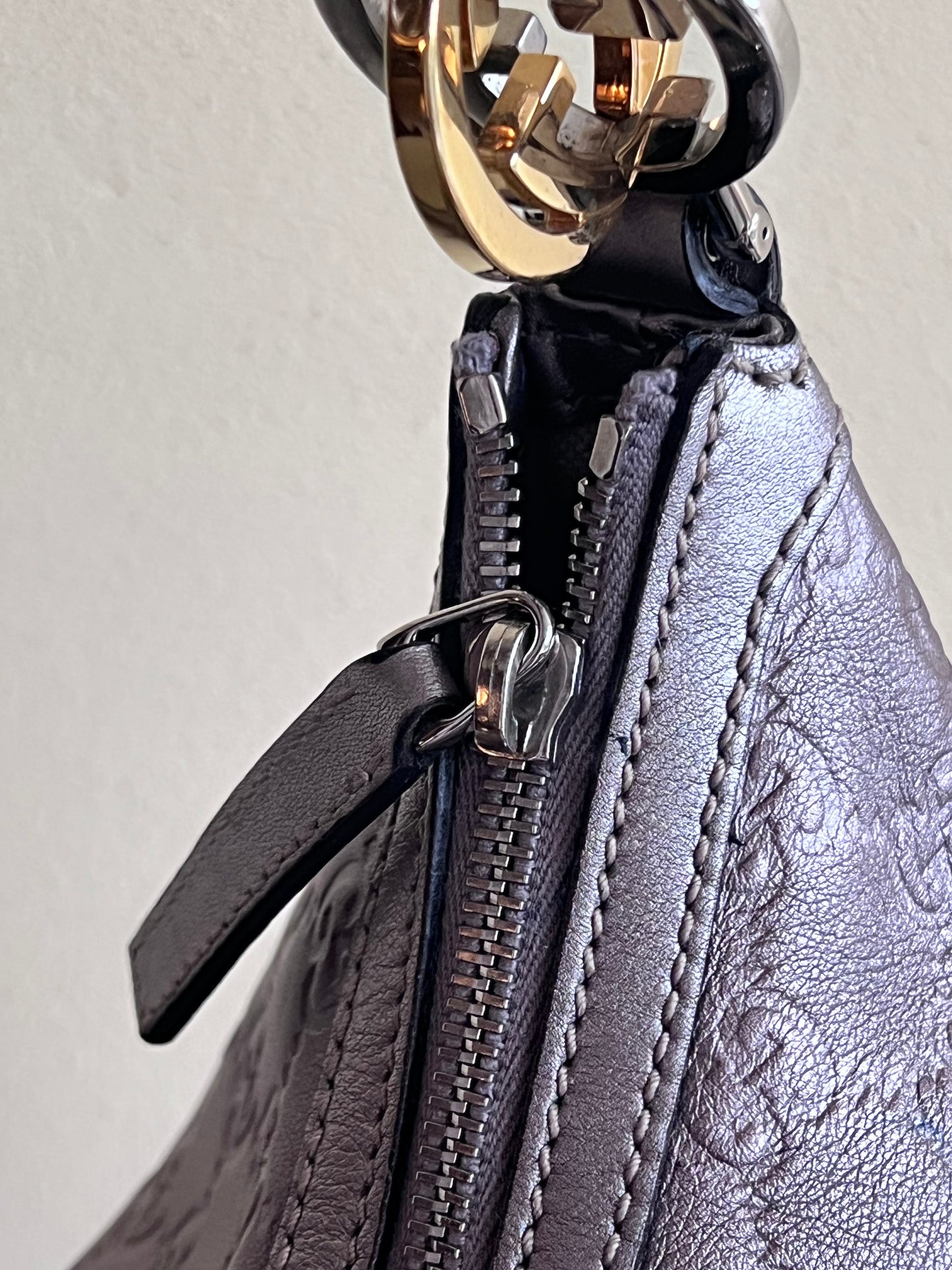 Gucci Hobo metalic leather