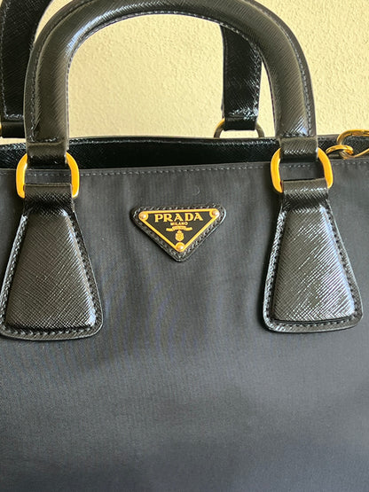 Prada tote Nylon e Saffiano