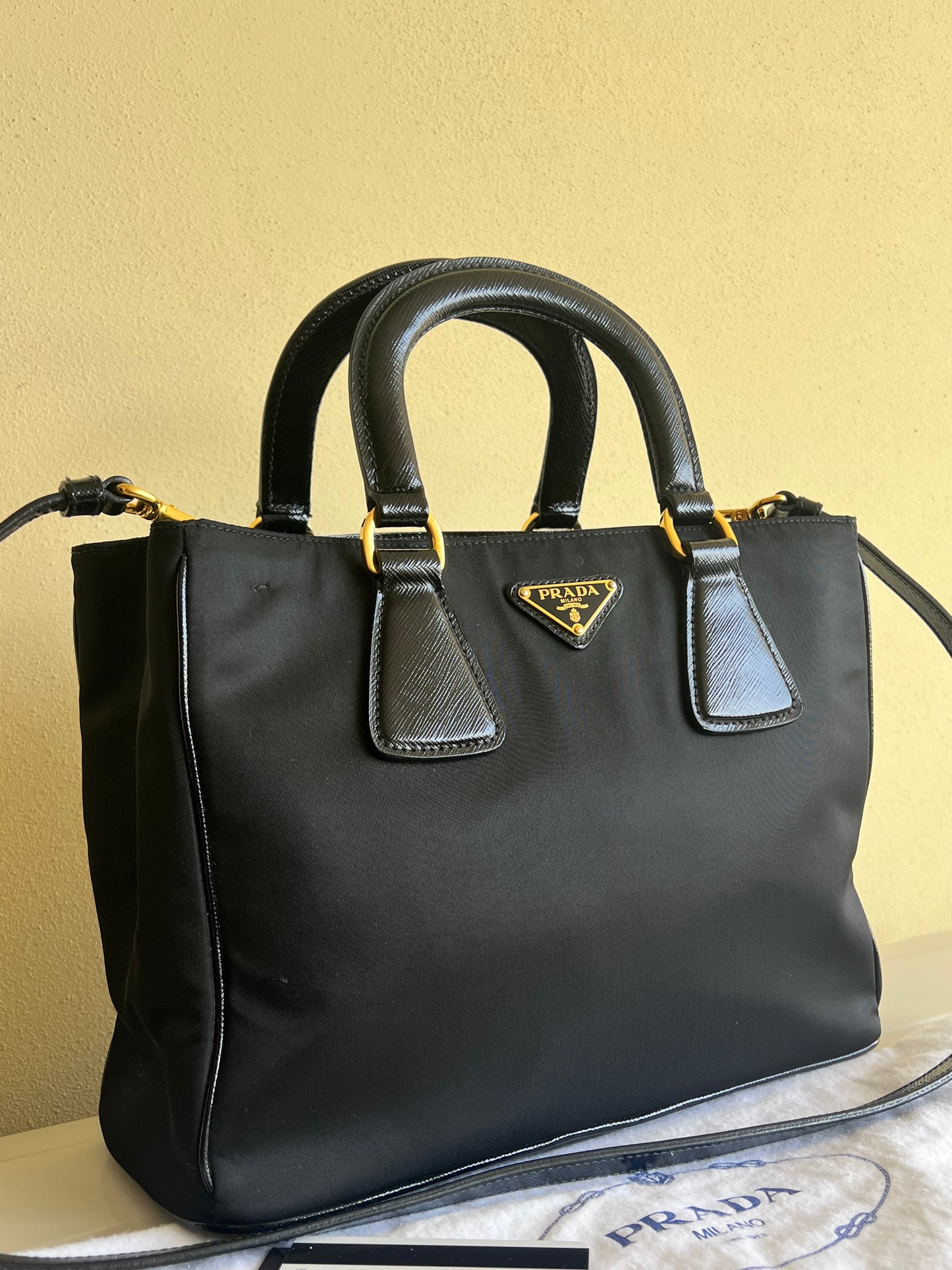 Prada tote Nylon e Saffiano