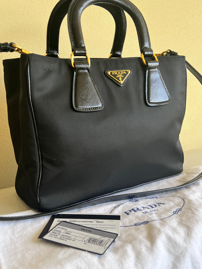 Prada tote Nylon e Saffiano