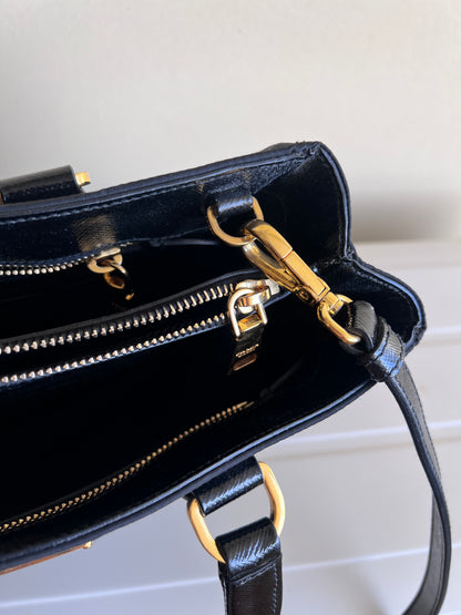 Prada tote Nylon e Saffiano