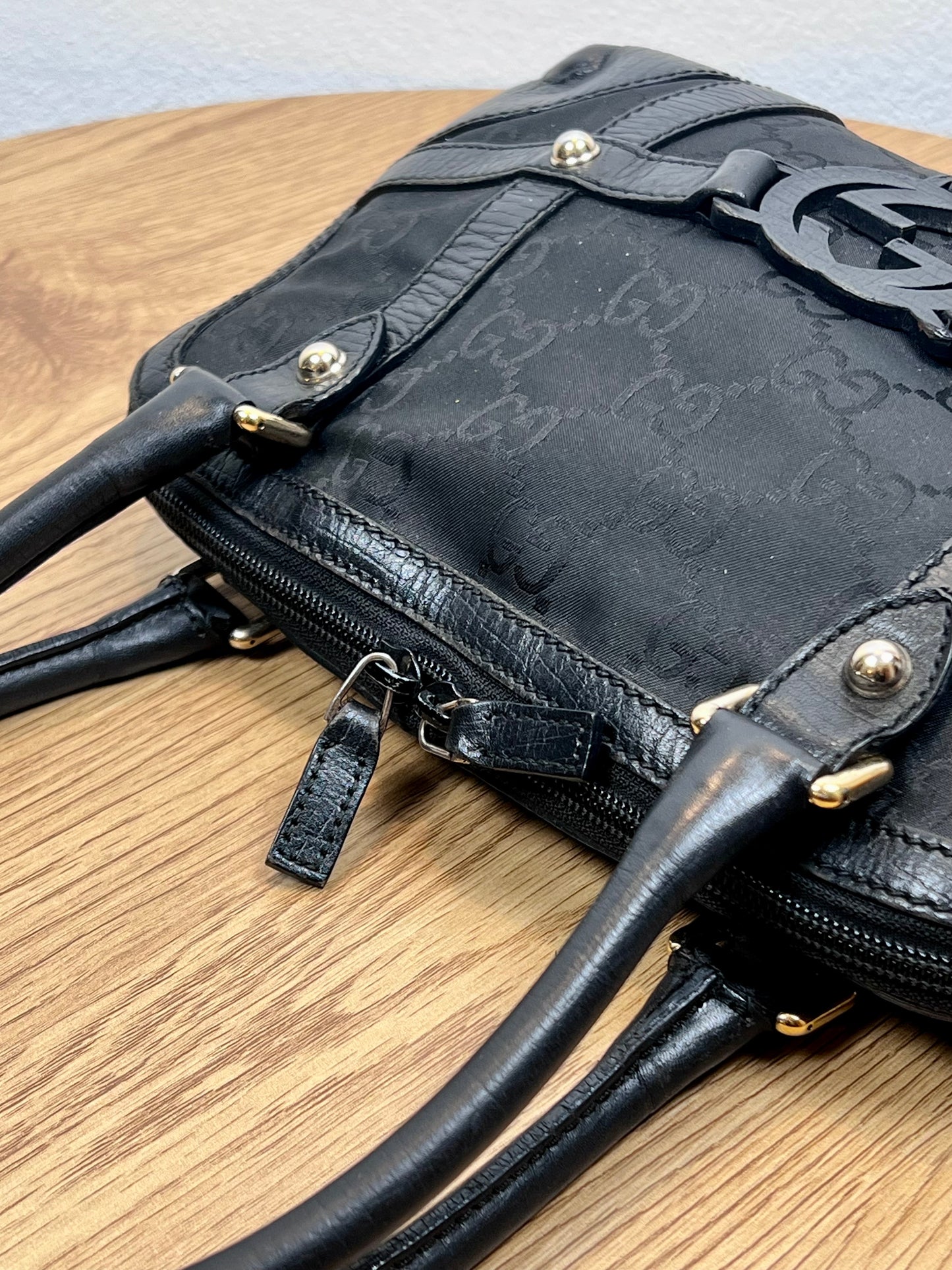Gucci hobo logo Interlocking