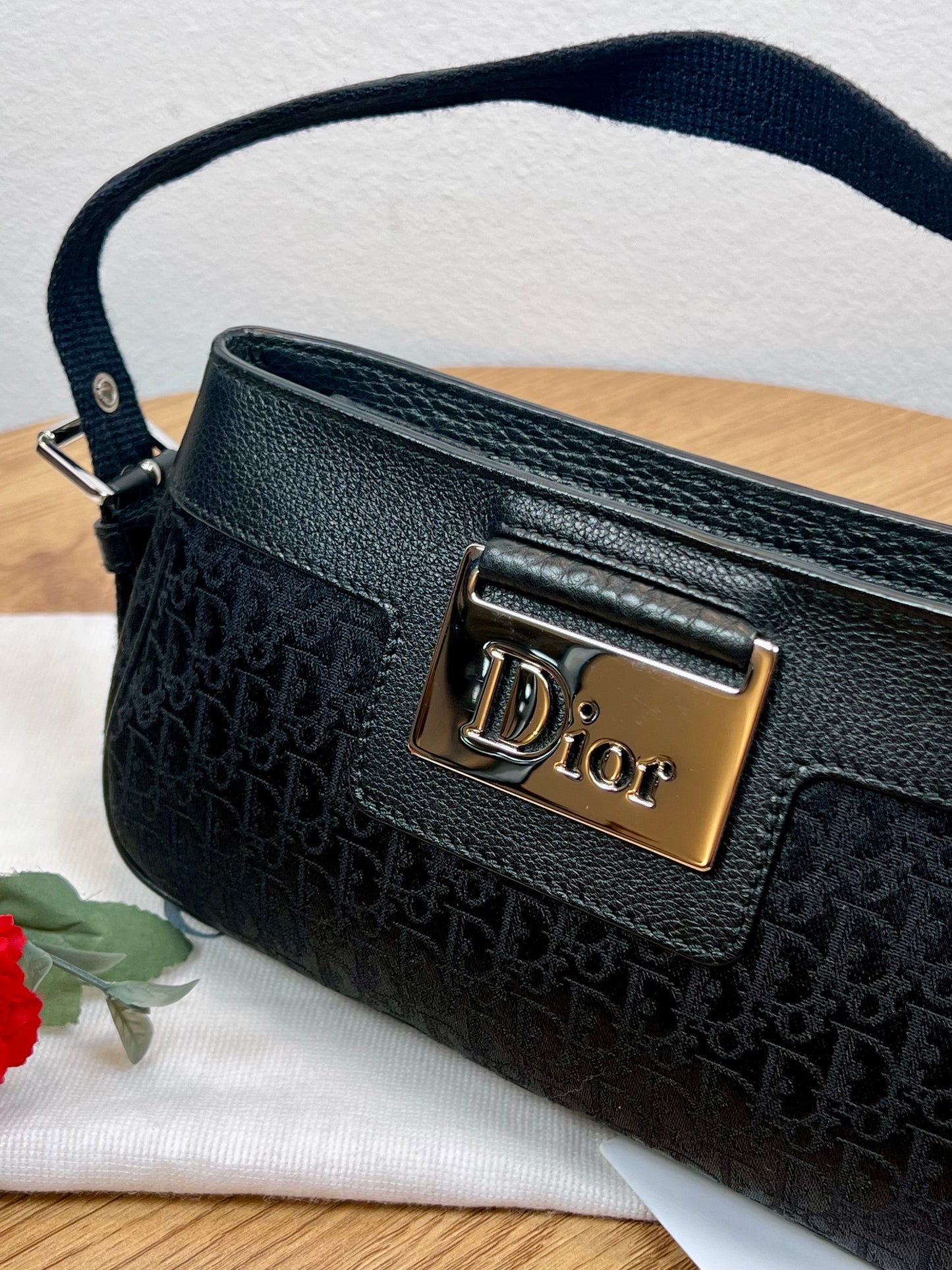 Dior Pochette Street Chic
