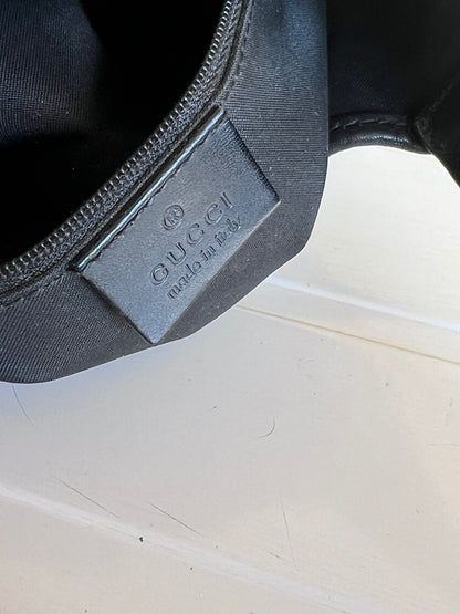 Gucci Jackie black