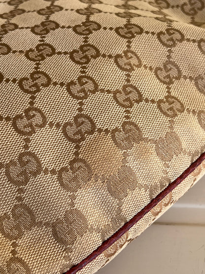 Gucci Hobo Snakeskin Bordeaux