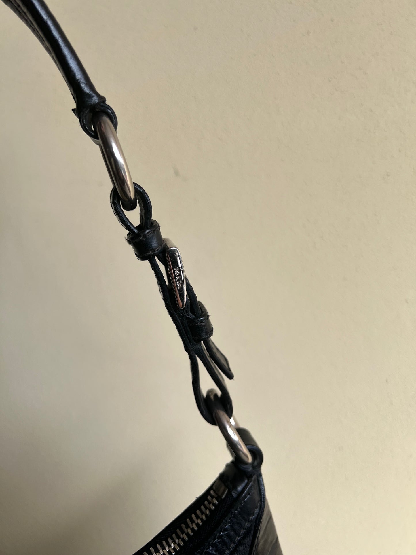 Prada Hobo nylon e pelle