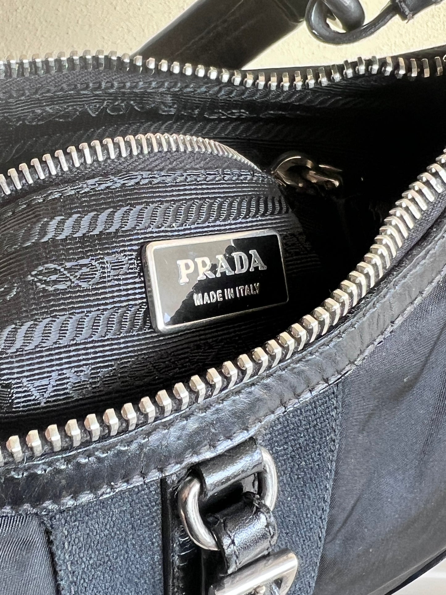 Prada Hobo nylon e pelle