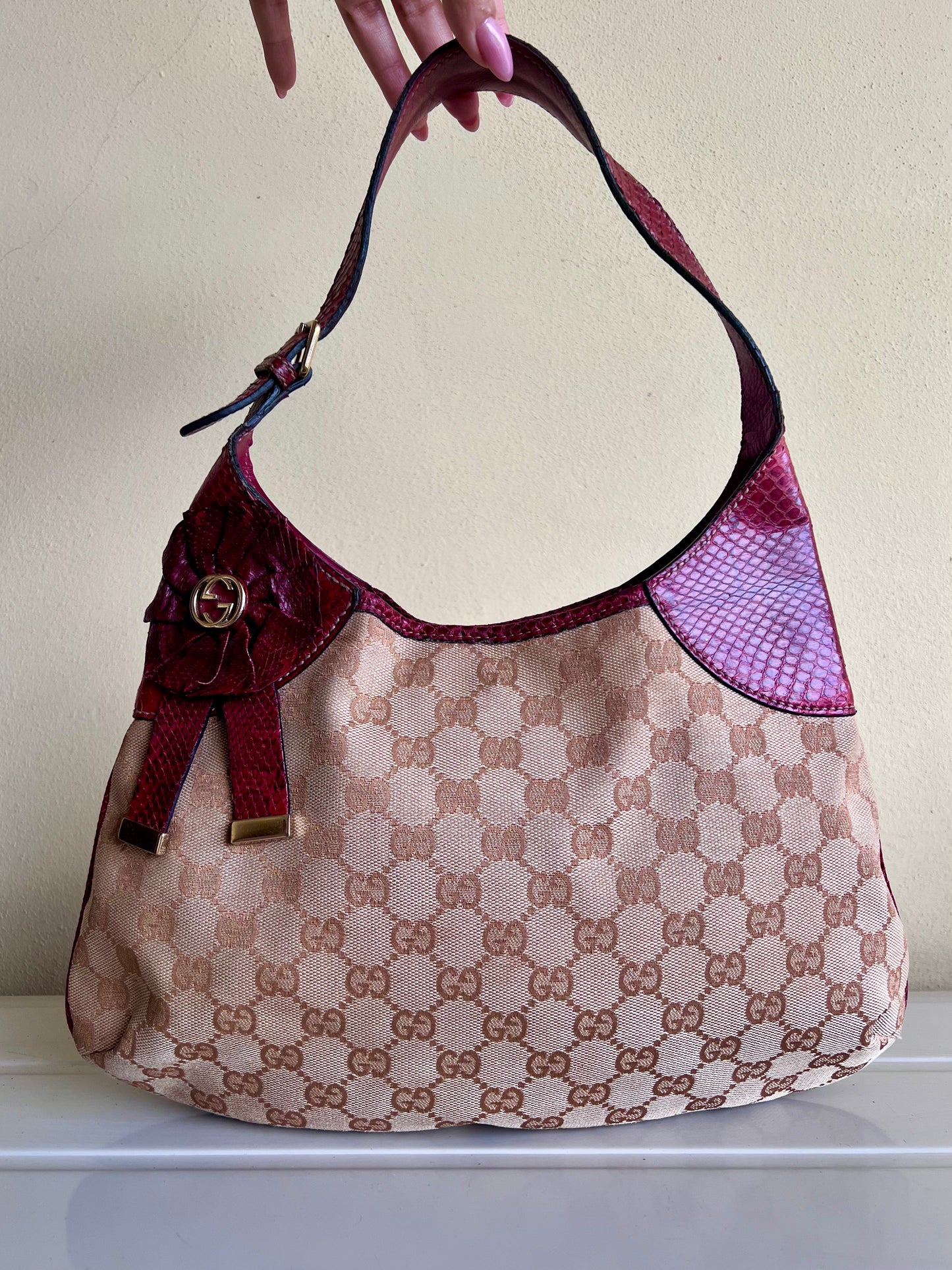 Gucci Hobo Snakeskin Bordeaux