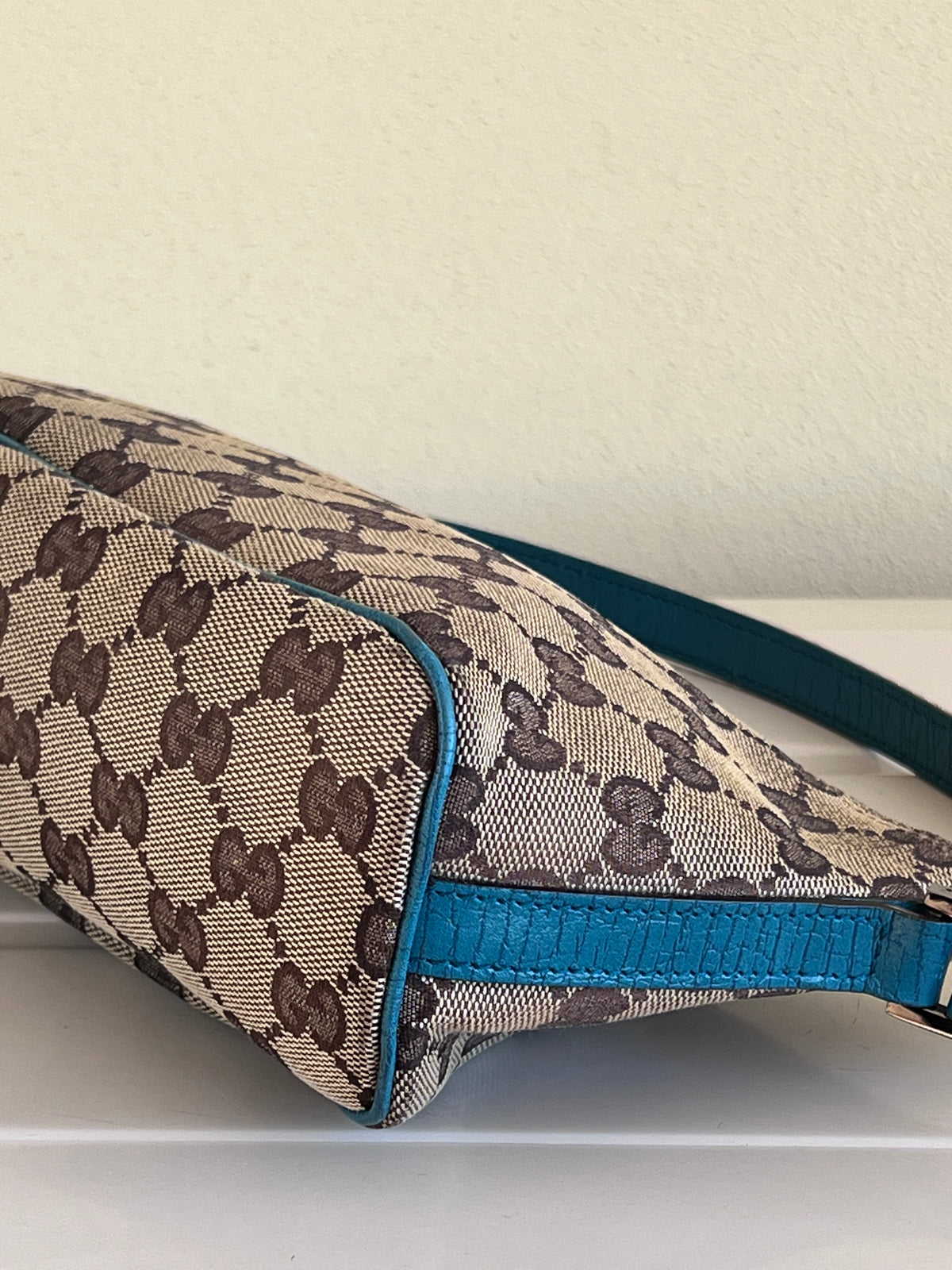 Gucci boat bag turquoise