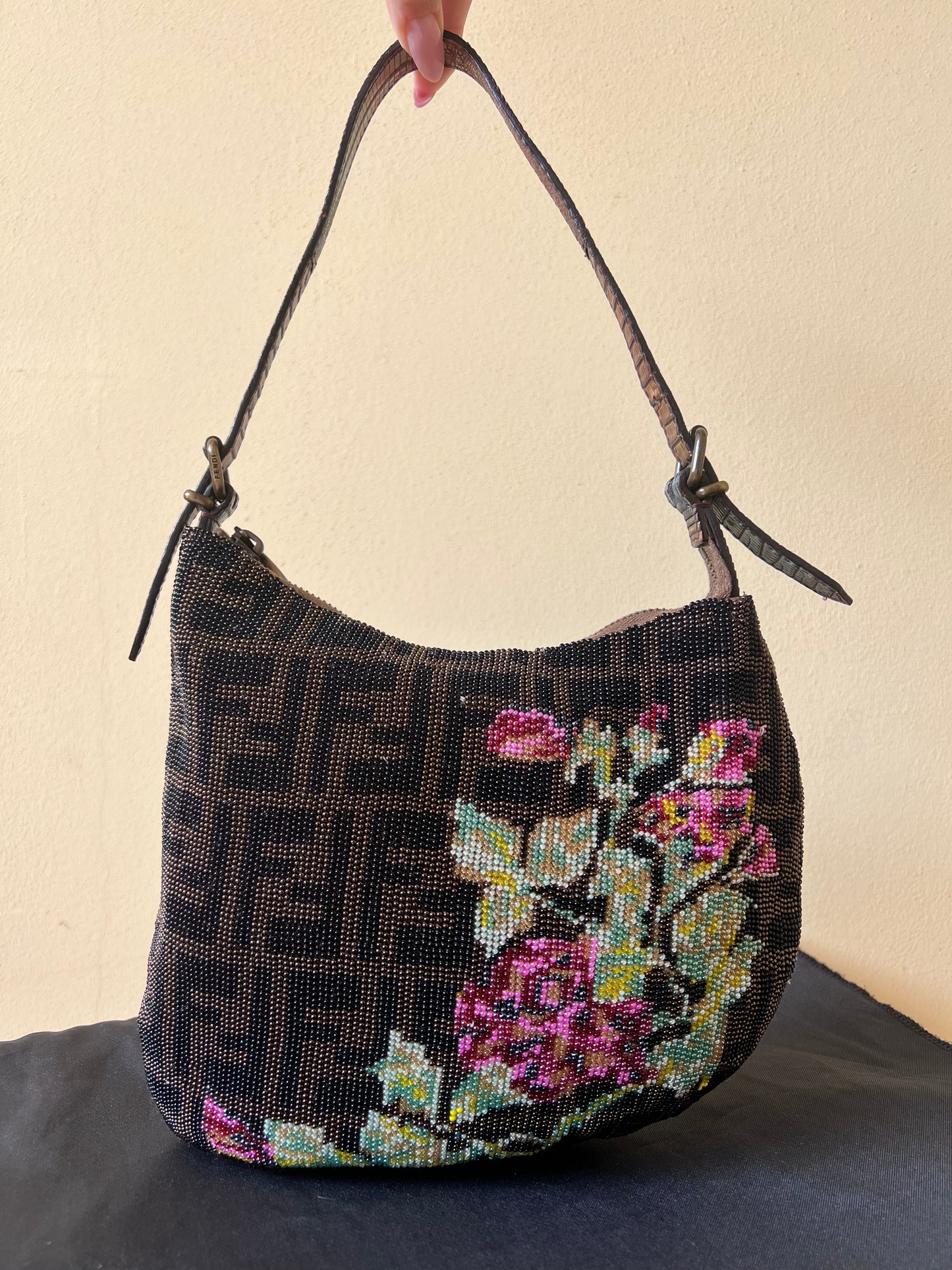 Fendi Oyster ricamo flower