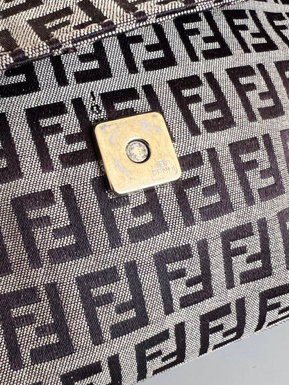 Fendi Baguette zucchino Brown