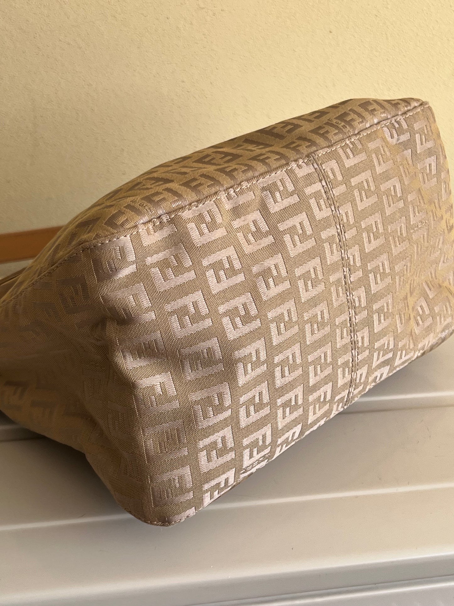Fendi Mamma beige pattern