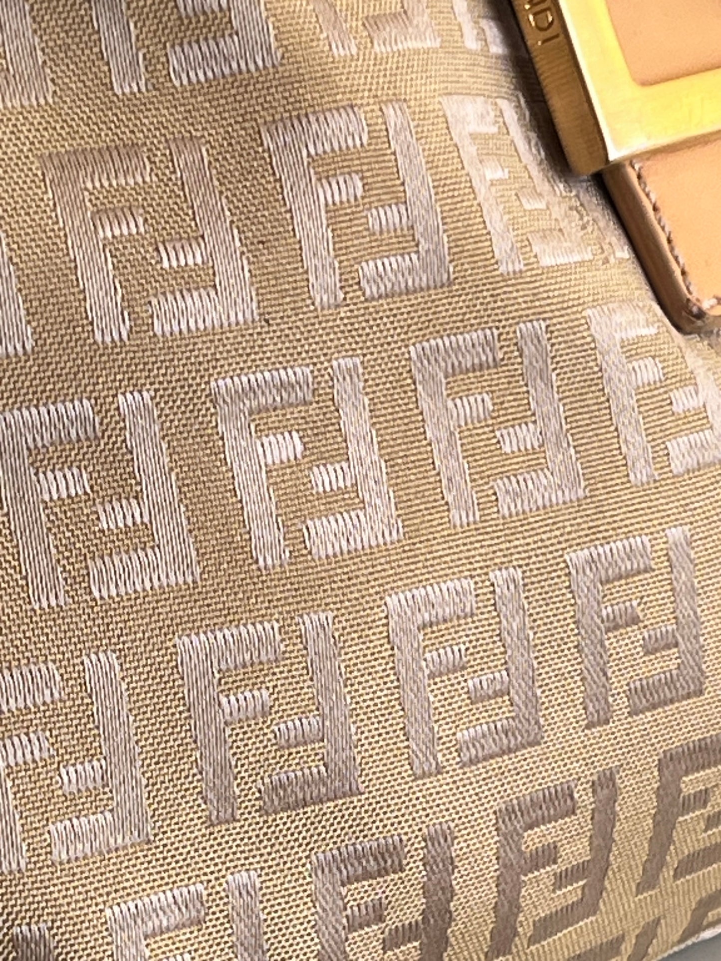 Fendi Mamma beige pattern