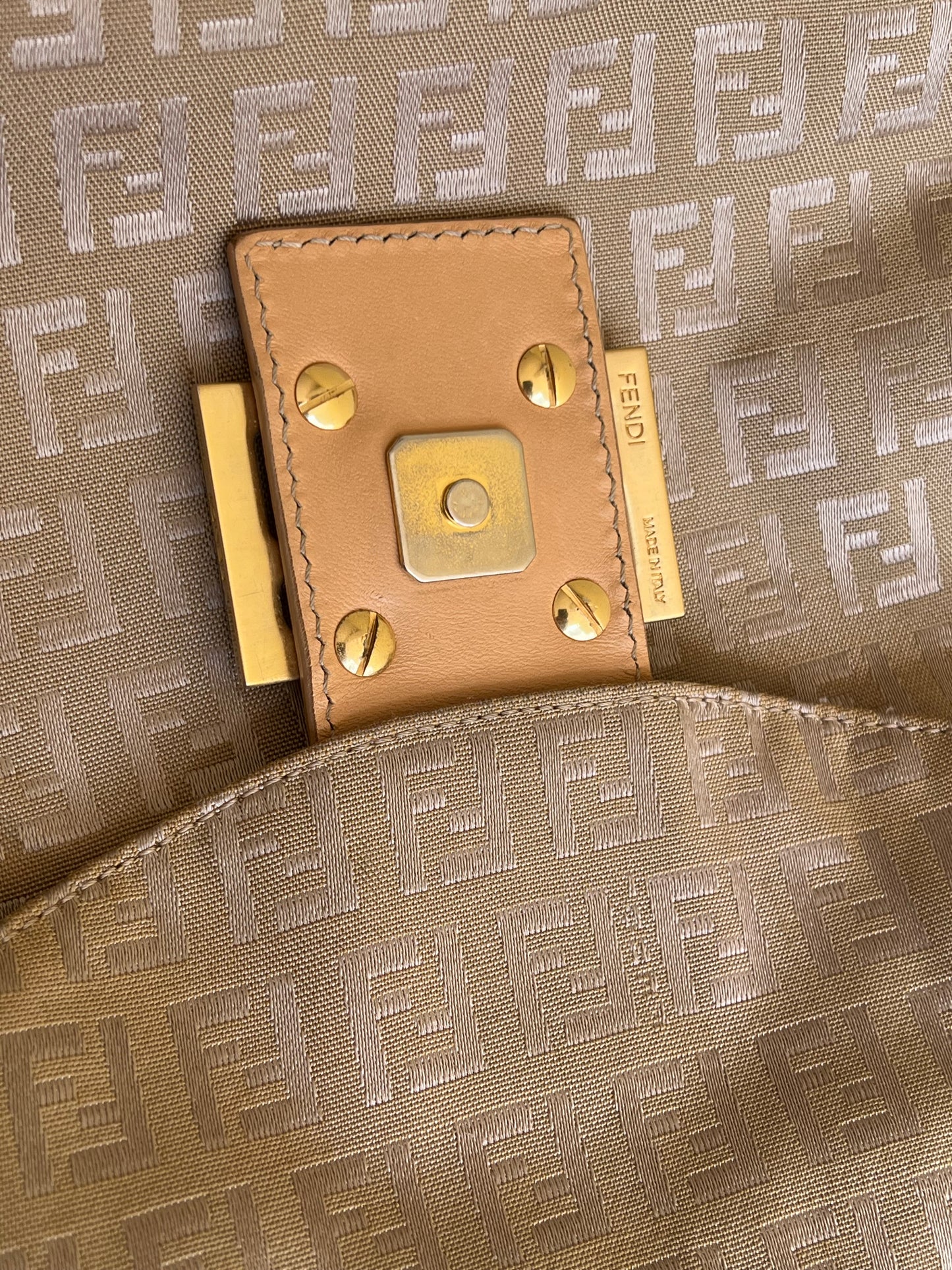 Fendi Mamma beige pattern