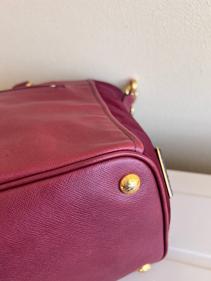Prada tote Bordeaux