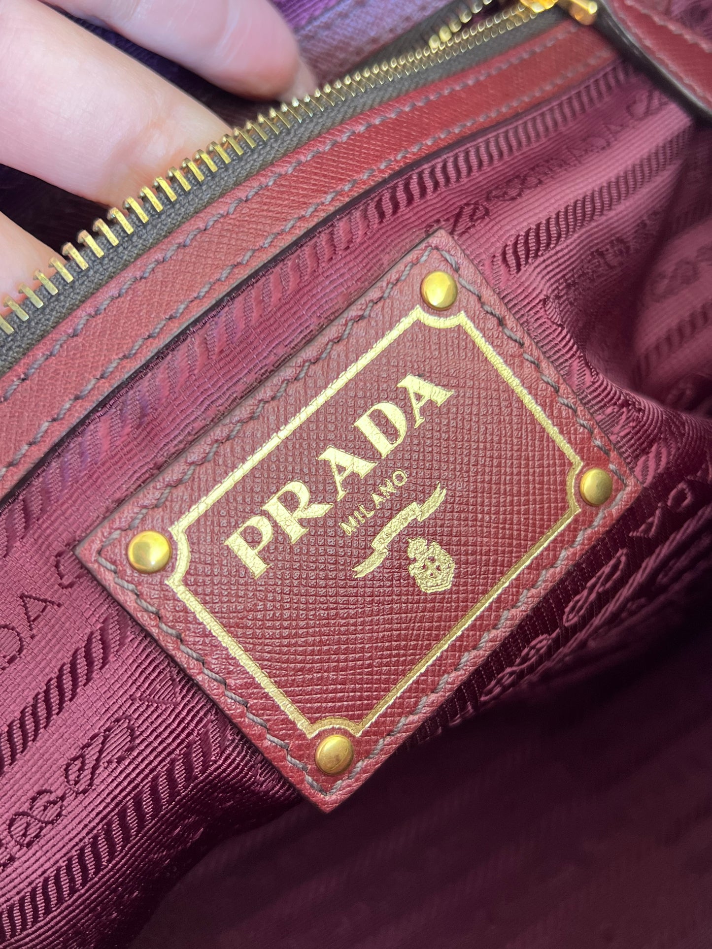 Prada tote Bordeaux