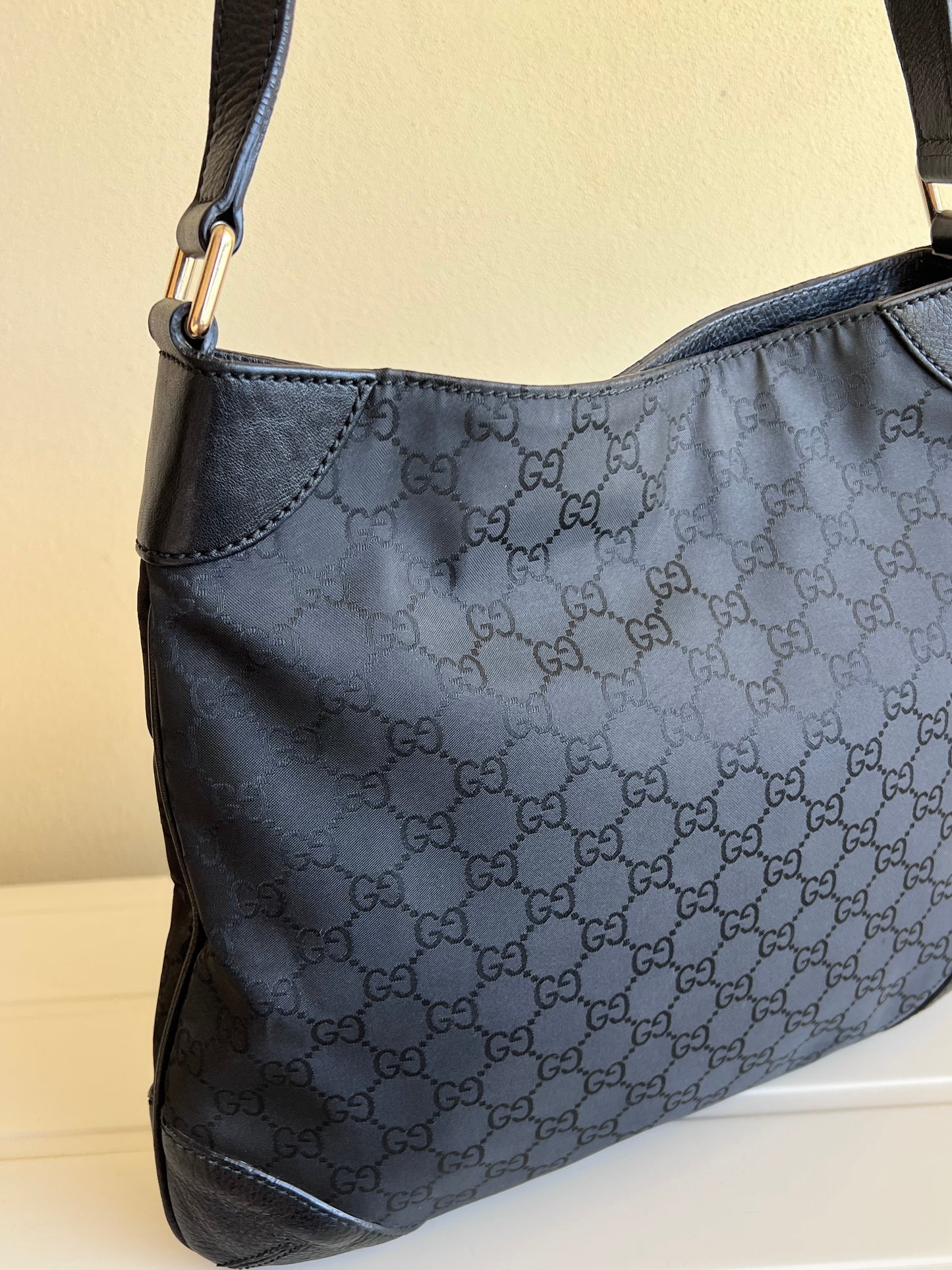 Gucci Hobo long strap