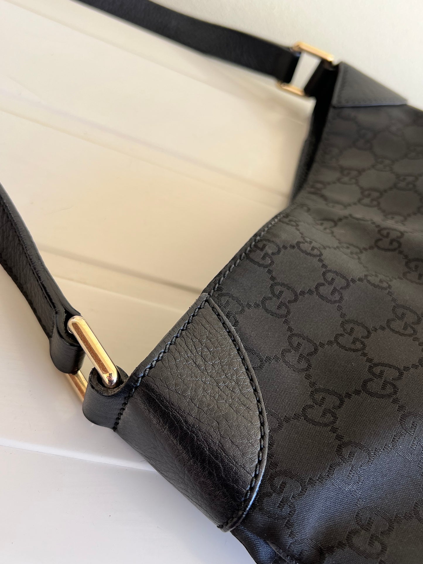 Gucci Hobo long strap
