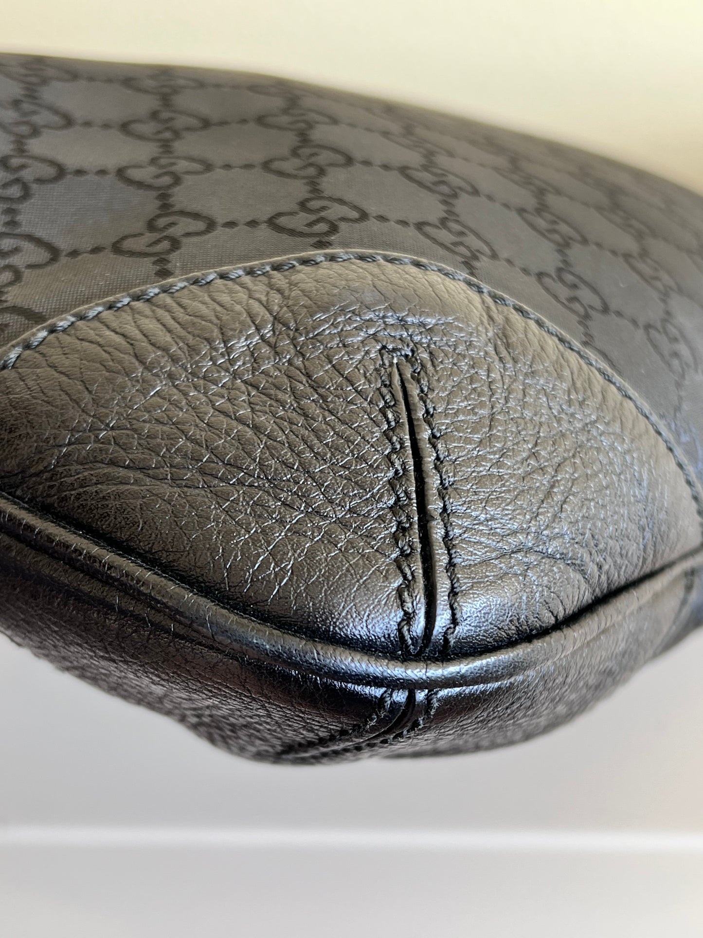 Gucci Hobo long strap